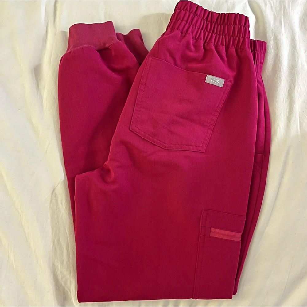 FIGS | Dark Magenta Zamora High Waist Petite Jogger Scrubs XSP